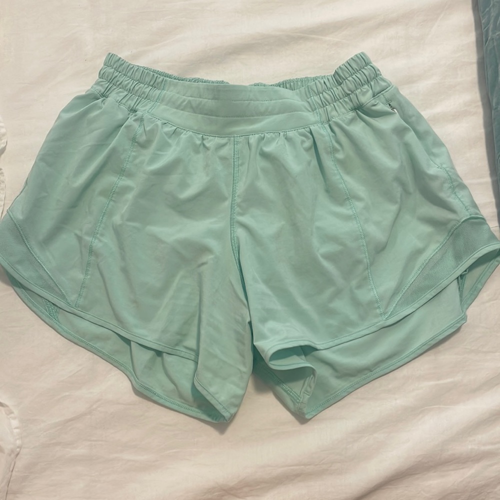 Lululemon Hotty Hot Shorts 4”